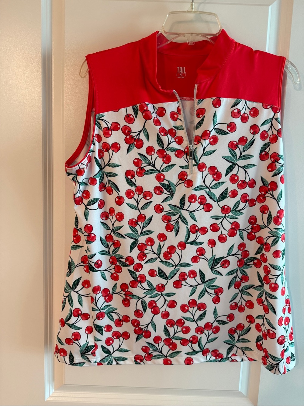 Tail Red Cherry-Print Sleeveless Tennis/Golf/Pickleball Set
